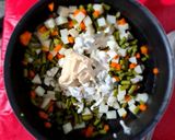Foto del paso 8 de la receta: Pollo a la mantequilla acompañado con ensalada rusa