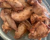 Foto langkah ke 1 dari resep Sayap Ayam Kecap Pedas Manis.