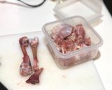 熱炒黑胡椒糯米椒雞腿肉 簡單便當菜 快速上桌的食譜步驟1照片