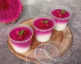 Foto langkah ke 5 dari resep Puding susu buah naga.