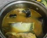 Foto langkah ke 3 dari resep Patin Kuah Kuning.