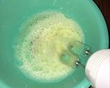 Foto del paso 2 de la receta: Mousse de fresa con coulis de coco y masa quebrada