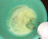 Foto del paso 2 de la receta: Mousse de fresa con coulis de coco y masa quebrada