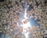 Foto langkah ke 1 dari resep Coklat Mede Si Bungsu Alvin #BikinRamadanBerkesan.