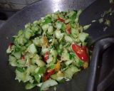 Foto langkah ke 4 dari resep Tumis Timun.