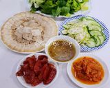 Hình bước làm 2 của món Cuốn bánh tráng thịt luộc, tôm chua