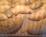Pihe-puha sajtos kolbászos kifli 🌭🥐🌭 recept fázis 7 fotója