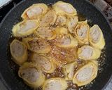 Foto langkah ke 6 dari resep Chicken egg roll.