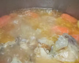 Foto del paso 3 de la receta: Caldo de pollo