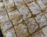 Foto del paso 5 de la receta: CUADRADITOS HOJALDRADOS RELLENOS DE DULCE DE BATATA 🍠