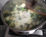 Foto del paso 1 de la receta: Curry de zapallitos italianos
