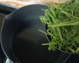 लेमन कोरीअंडर सूप (lemon coriander soup recipe in marathi) रेसिपी स्टेप 1 फोटो 