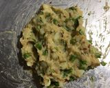 A picture of step 4 of Potato Toast.