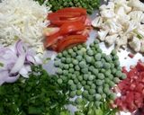व्हेज पुलाव (veg pulao recipe in marathi) रेसिपी स्टेप 2 फोटो 