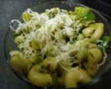 A picture of step 7 of Raw mango spinach pesto pasta.