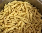 Foto del paso 3 de la receta: Pasta Penne marinera y verduras aromatizadas