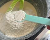 A picture of step 4 of Creamy Custard Cake.