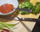 Foto del paso 1 de la receta Gambas en salsa de tomate picante