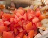 A picture of step 2 of Masala khichdi.