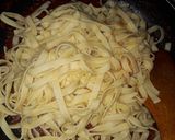 A picture of step 3 of Tagliatelle Arrabbiata.