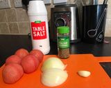 Foto del paso 1 de la receta: Pasta de tomate natural, acompañada de fusilli y pollo