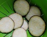 Foto del paso 1 de la receta: Ensalada de berenjena y queso fresco