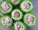 Hình bước làm 3 của món Mướp đắng nhồi thịt
