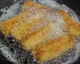 Foto langkah ke 5 dari resep Roti Tawar Goreng Sosis.