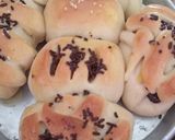Foto langkah ke 7 dari resep Roti Manis isi pisang coklat.