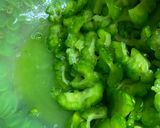 Foto langkah ke 1 dari resep Tumis pare.