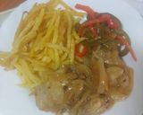 Foto del paso 7 de la receta: Contramuslos de pollo en adobo con guarnición