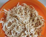 Foto del paso 8 de la receta: Tlayudas de tinga de pollo oaxaqueñas