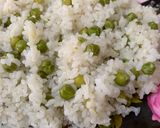 صورة لخطوة 2 من وصفة رز ابيض بالبسلة (بازيلا)