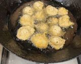 A picture of step 2 of Urad chana dal vada.