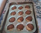 A picture of step 5 of Vegan Marble Muffins.