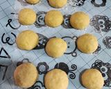 Foto langkah ke 2 dari resep Donat goreng bahan sederhana.