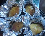 Jacket potato (héjában sült krumpli) recept fázis 4 fotója