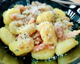 Foto del paso 6 de la receta: Ñoquis de patata con bacon al curry