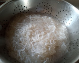 Foto del paso 2 de la receta: Fideos shirataki con salteado de verduras y carne