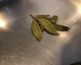 Une image de l'étape 4 de Bouillon de chapon aux herbes aromatiques.