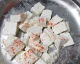A picture of step 1 of Kadai Paneer.