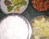 A picture of step 1 of SagoodanaKhichdi.