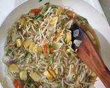 Foto langkah ke 5 dari resep Oseng toge pedas.