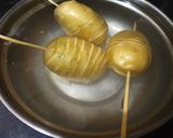 A picture of step 1 of Potato twister.