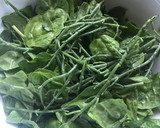 Foto del paso 1 de la receta: Ensalada de espinaca con bonito del norte