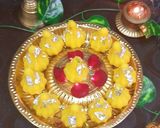 કોકોનટ કેસર મોદક (Coconut Kesar Modak Recipe In Gujarati) રેસીપી સ્ટેપ11ફોટો
