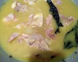 Foto langkah ke 5 dari resep 9. Opor Ayam Kentang.