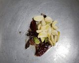 A picture of step 3 of Paneer capsicum sabji.