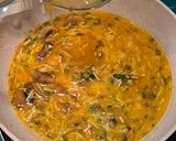 Foto langkah ke 4 dari resep Omelet Jamur Tomat.