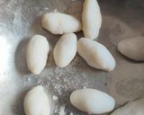 A picture of step 3 of Ukadiche Modak.
